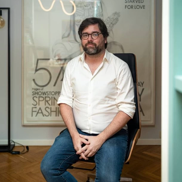 Santiago Siri: "Es muy factible que Adorni no esté contando toda la película"
