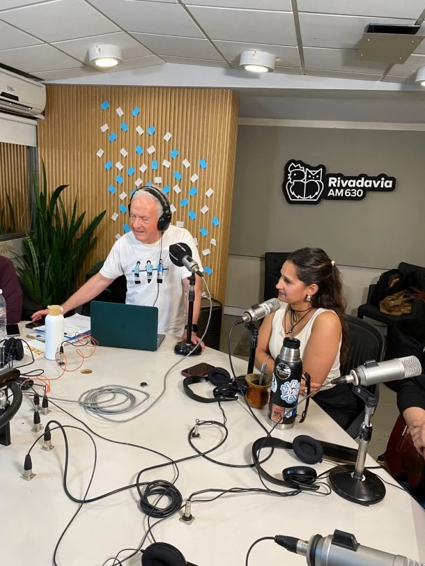 ¡Música en vivo con Agustina Banegas y su banda!