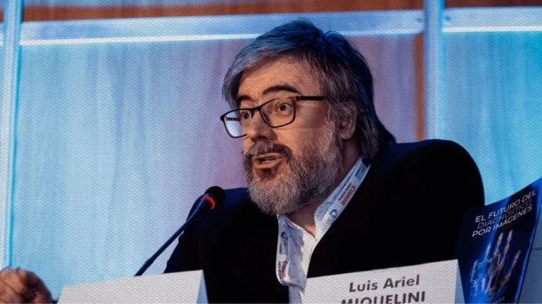 Dr. Ariel Miquelini: “Siempre va a estar el humano en el medio: la inteligencia artificial es una herramienta que se va a sumar”