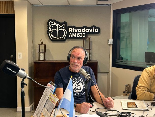 Vino al estudio de Radio Rivadavia la persona que inventó el spray que se utiliza en el fútbol